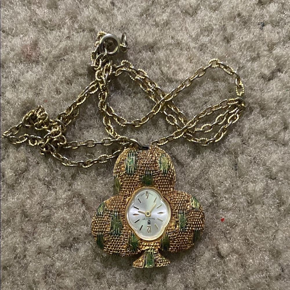 Gold and Green Pendant Necklace